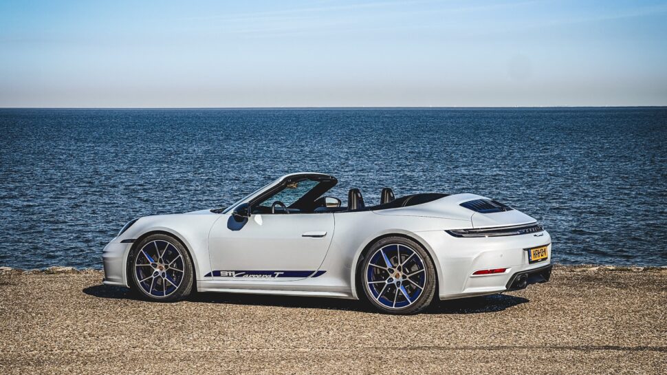 Porsche 911 Carrera T 992.2 cabriolet test Brouwersdam