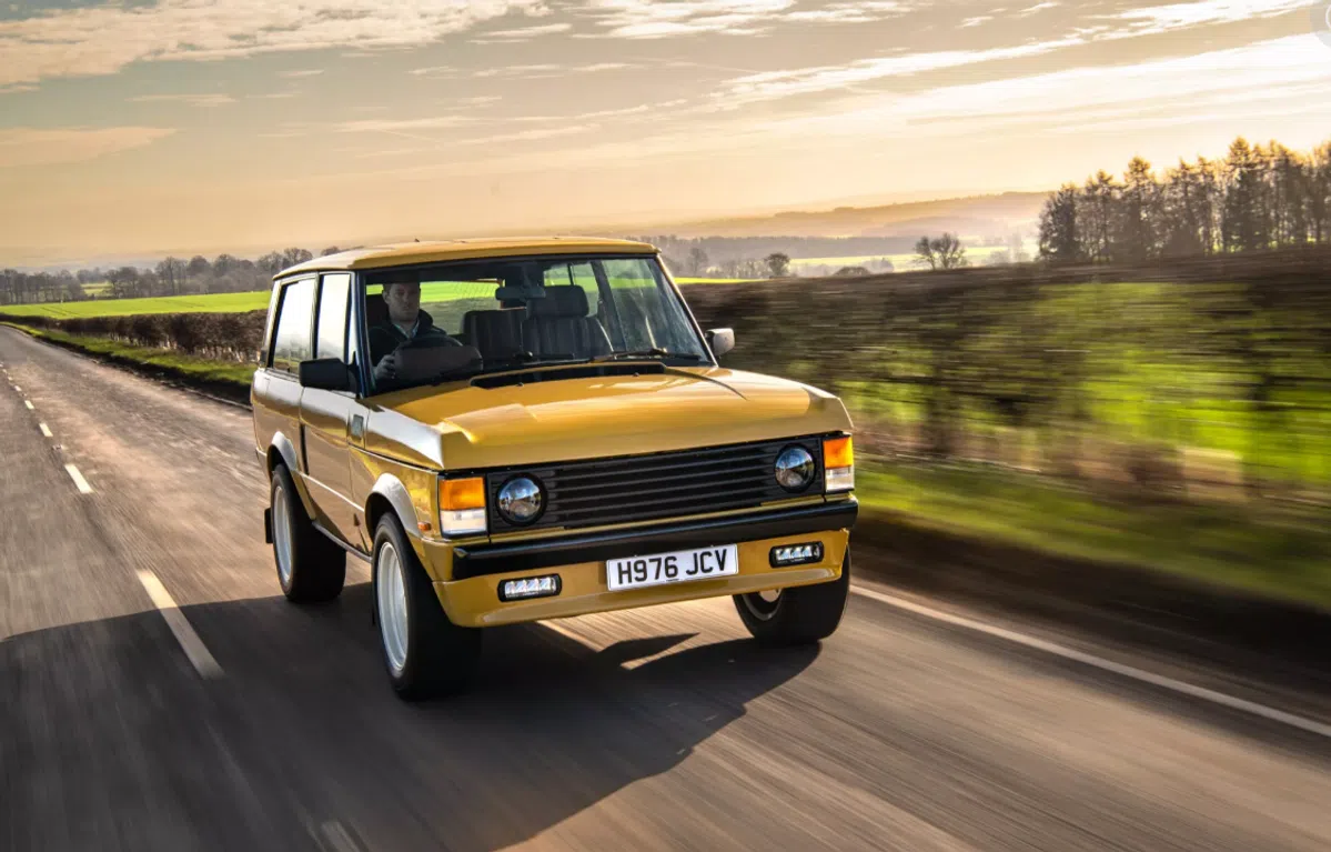 レストモッド版レンジローバー、V8エンジン搭載で価格は約7500万円