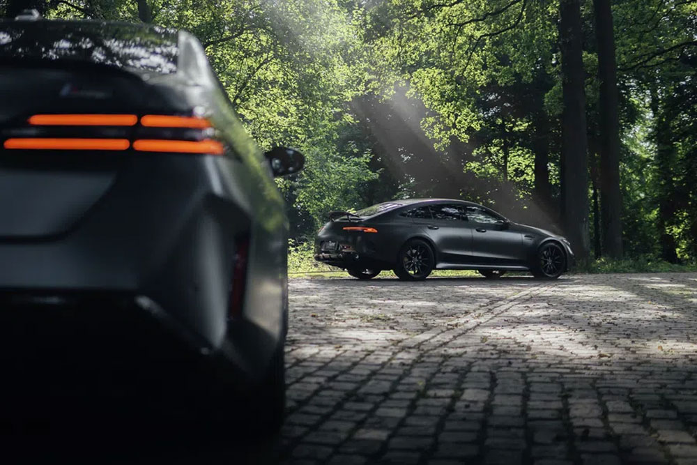 Milieuclub wil verkoop BMW’s en Mercedessen met verbrandingsmotor te verbieden