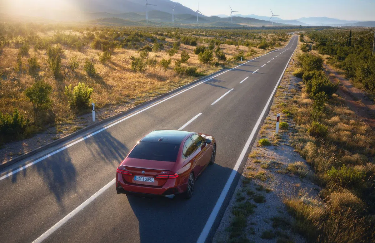 Dit zijn de beste en slechtste EV’s op de snelweg