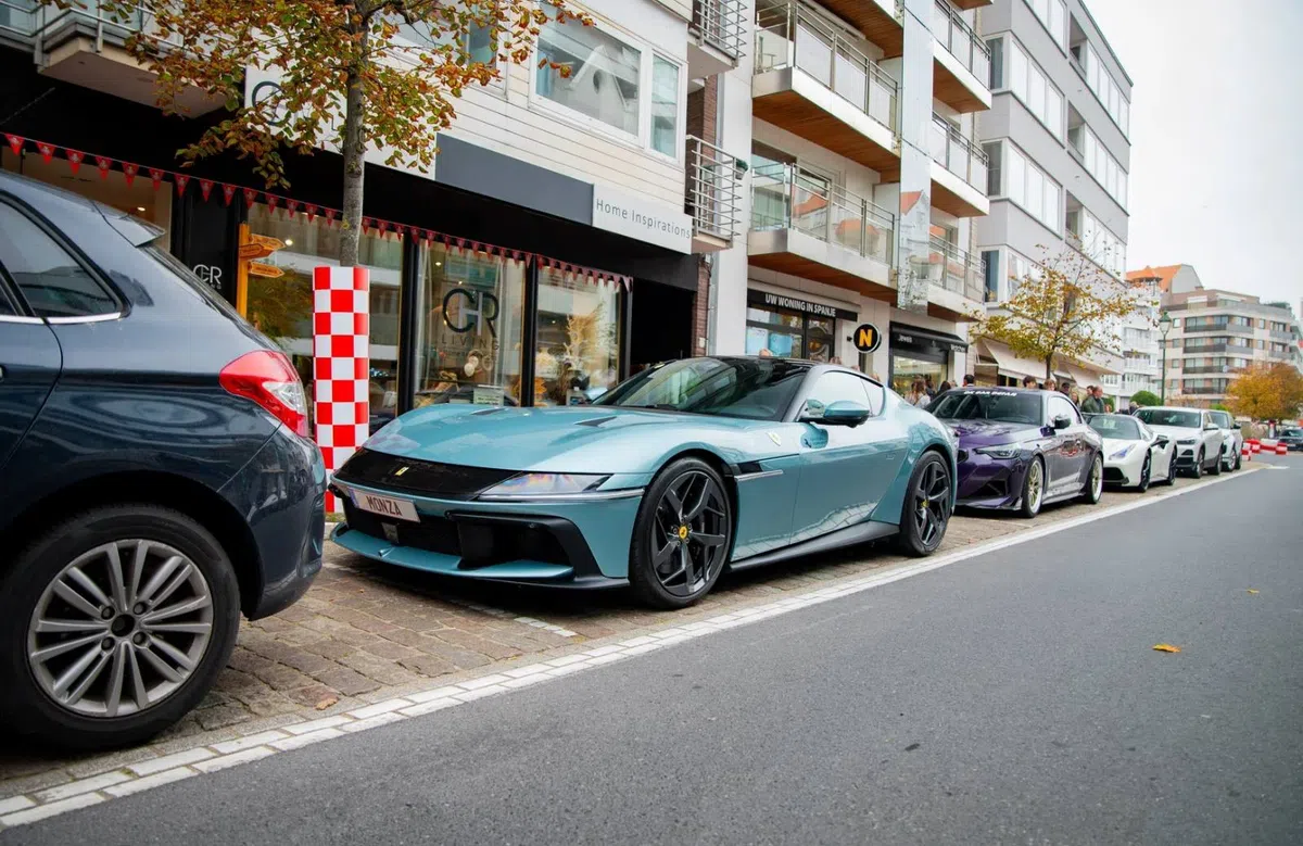 Nieuwe V12-sportcoupés krijgen terugroepactie vanwege lullige fout