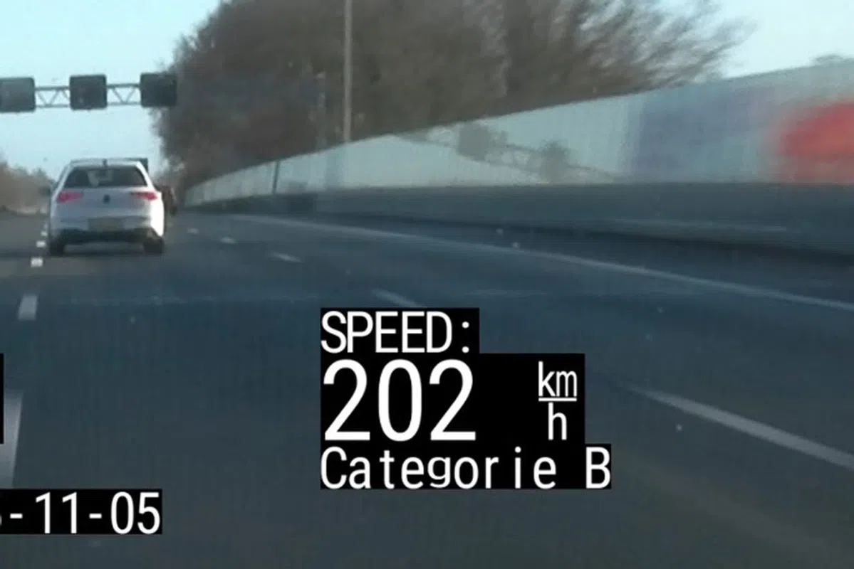 Politie slingert bezoekers AutoMadness Assen massaal op de bon