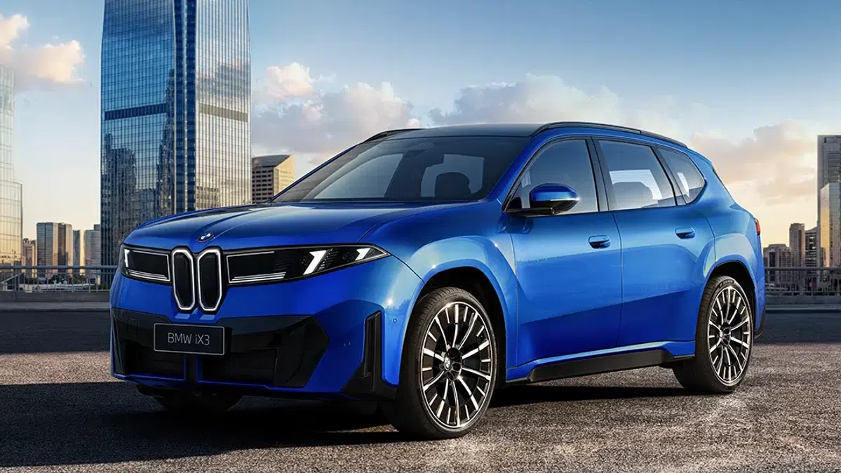 BMW toont eerste beelden van de iX3 Long Wheelbase Neue Klasse