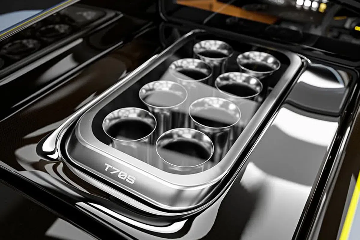 Legendarische fabrikant van raceauto’s bouwt voor het eerst een straatauto!