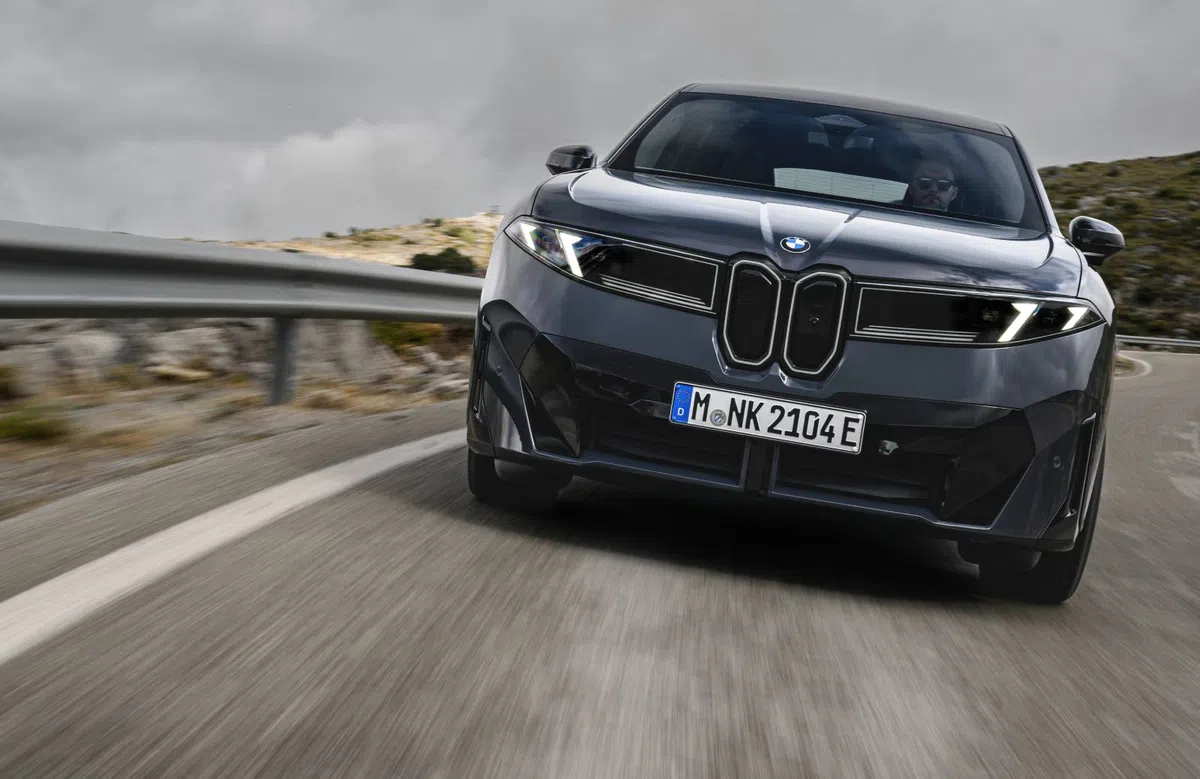 Dit is Nederlandse prijs (en alle opties) van de BMW iX3 40