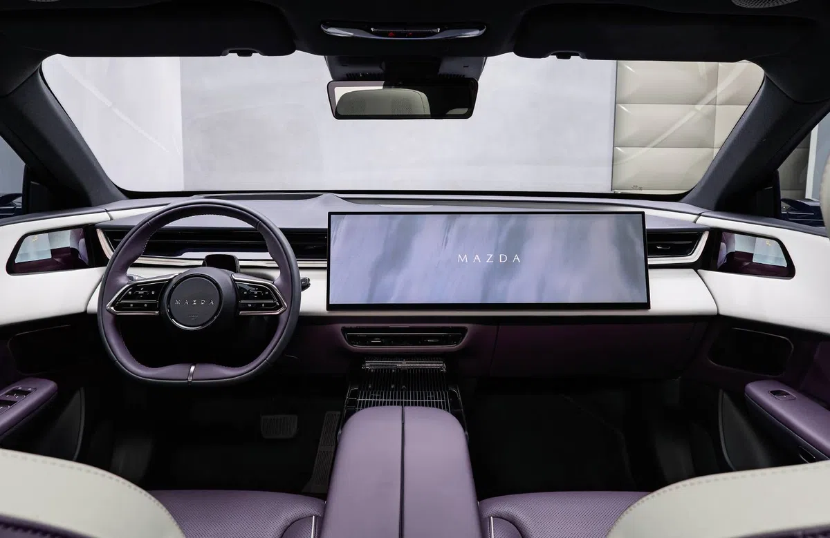 Belgische Mazda-ontwerper verdedigt wildgroei aan grote schermen