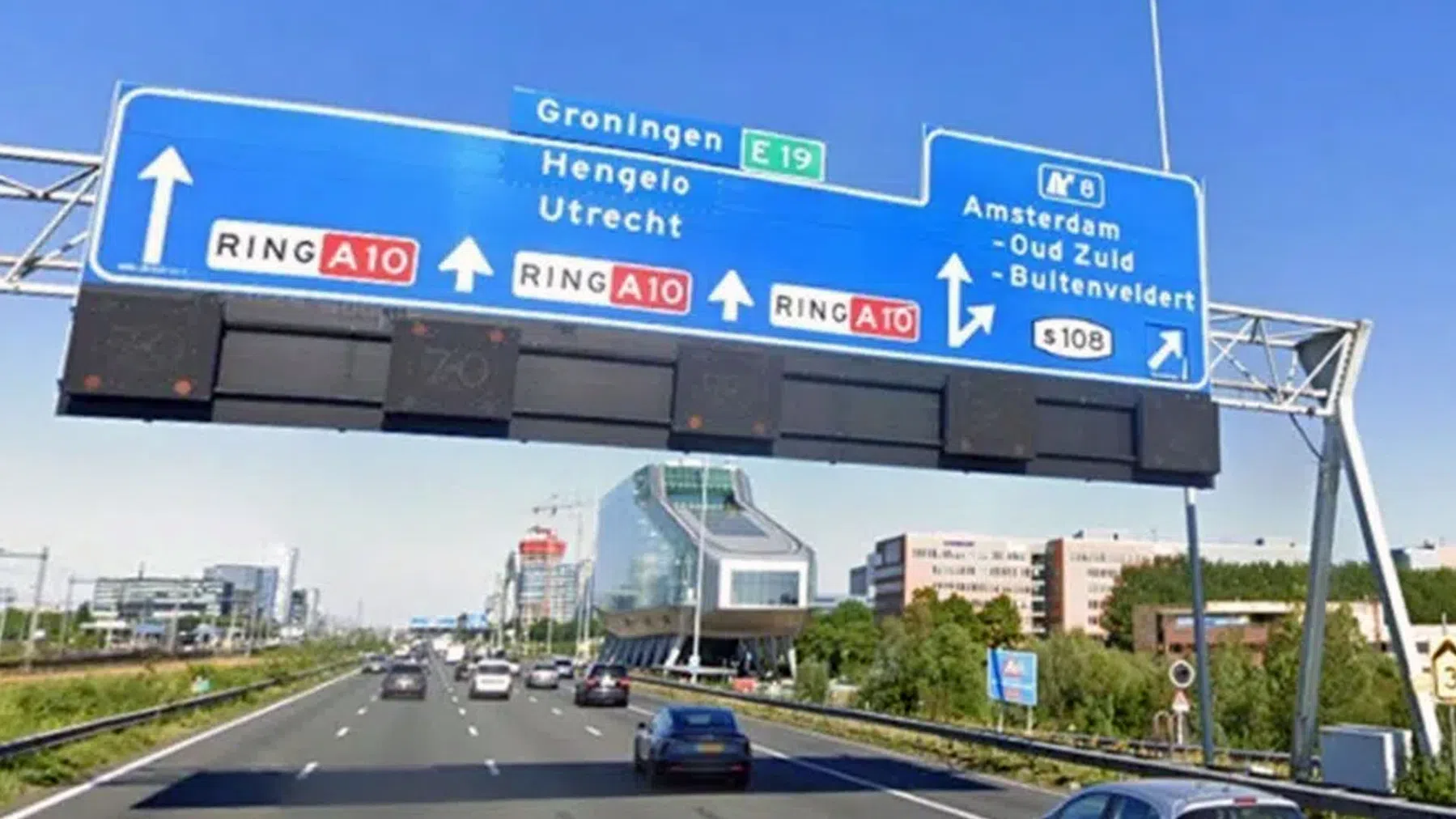 Blijf weg van de A10! Ik herhaal: blijf weg van de A10!