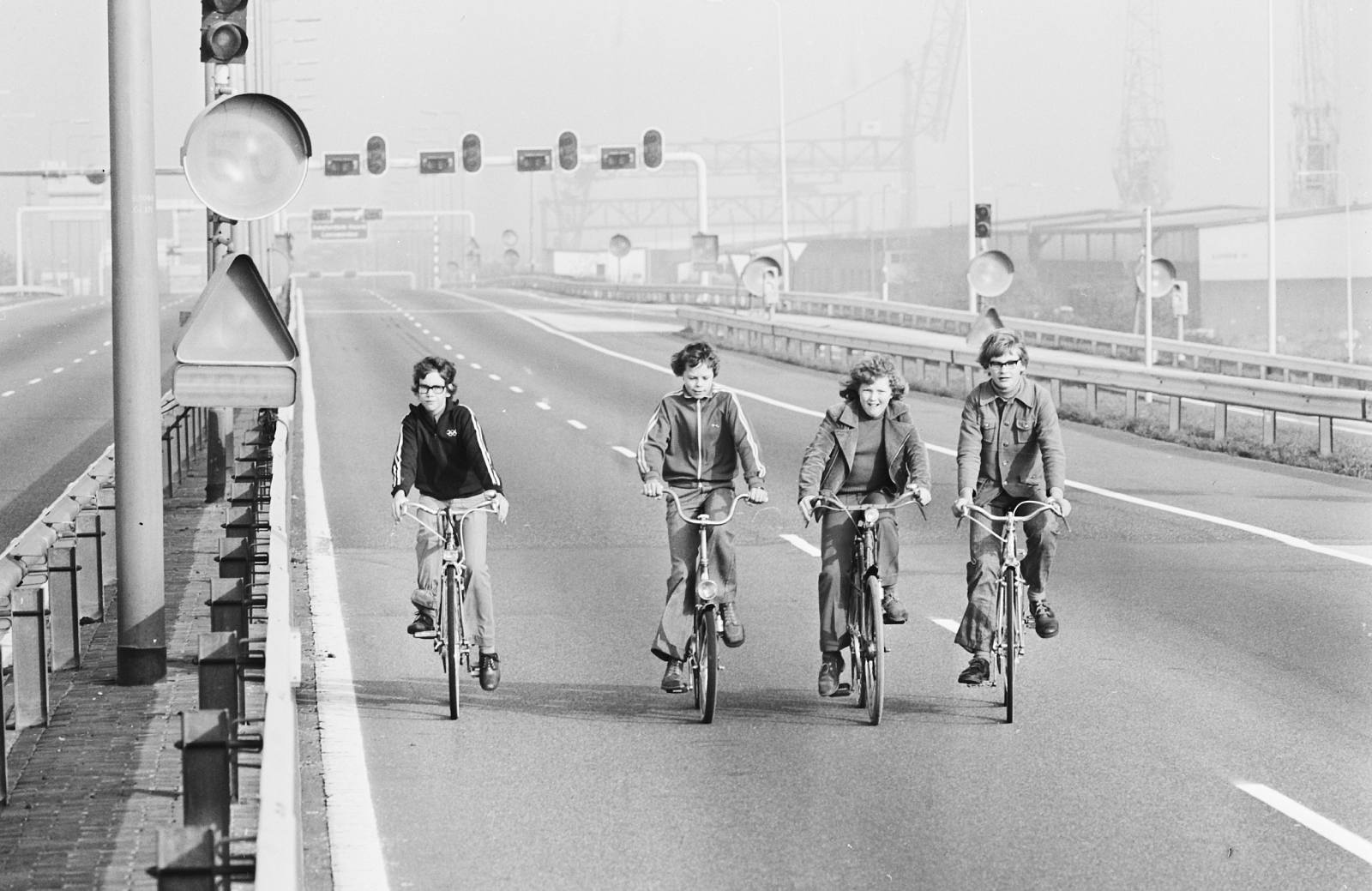 Autoloze zondag? ‘Overdreven en weinig effectief’ volgens expert van TU Delft