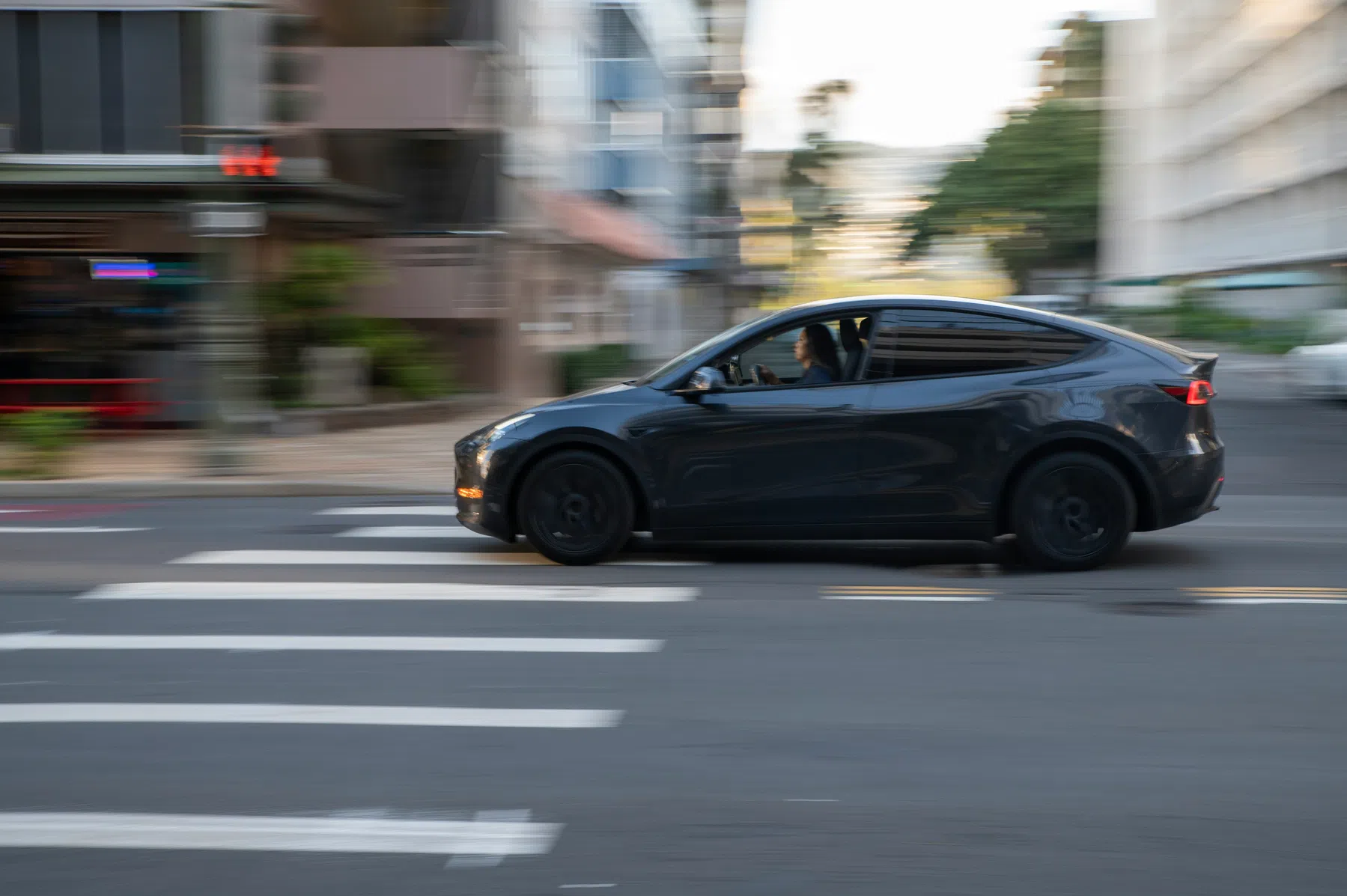 Tesla rolt Robotaxi's verder uit naar deze 2 steden, maar is er niet eerlijk over