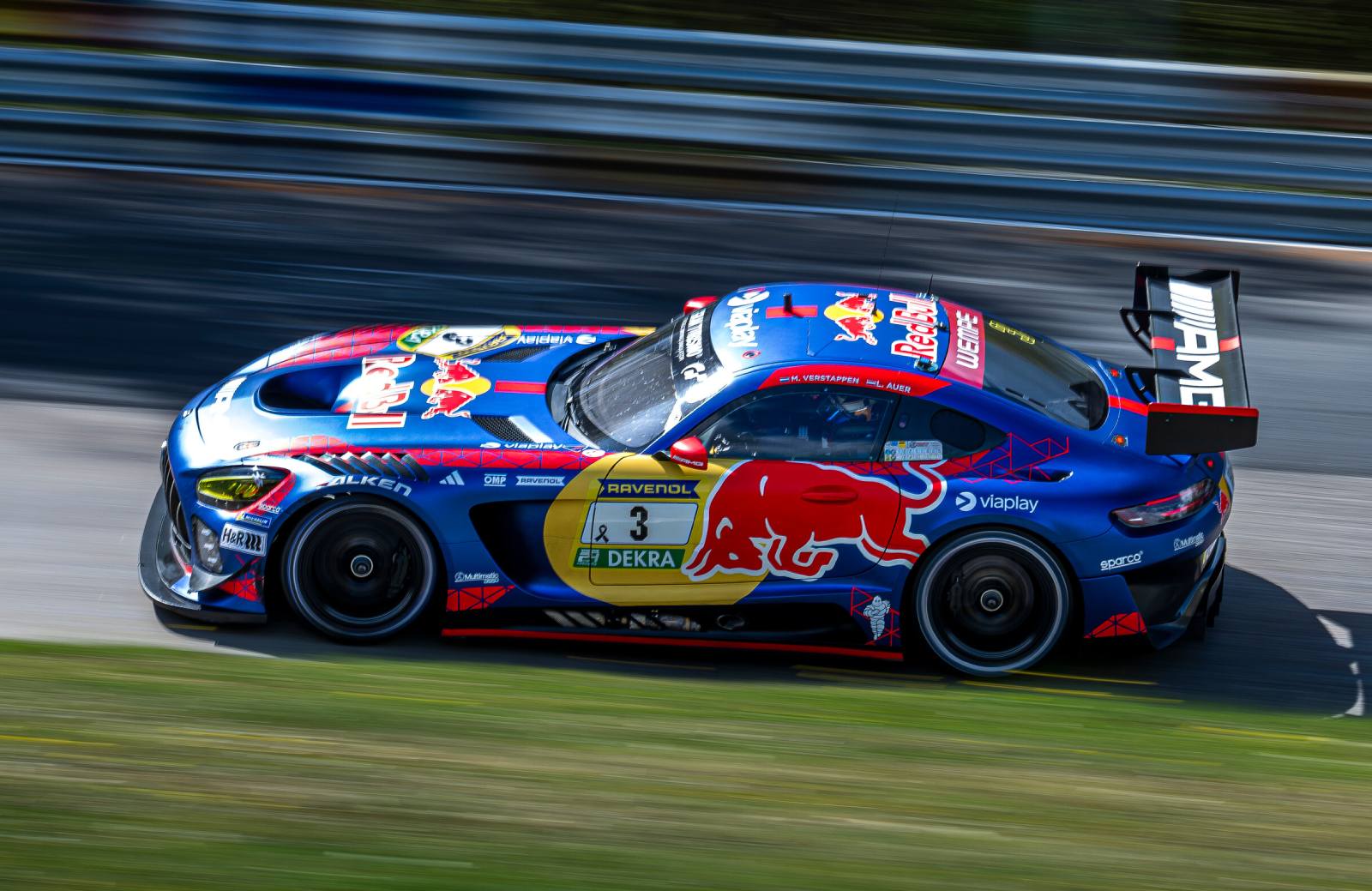 Dit zijn de lekkerste inhaalacties van Verstappen op de Nürburgring