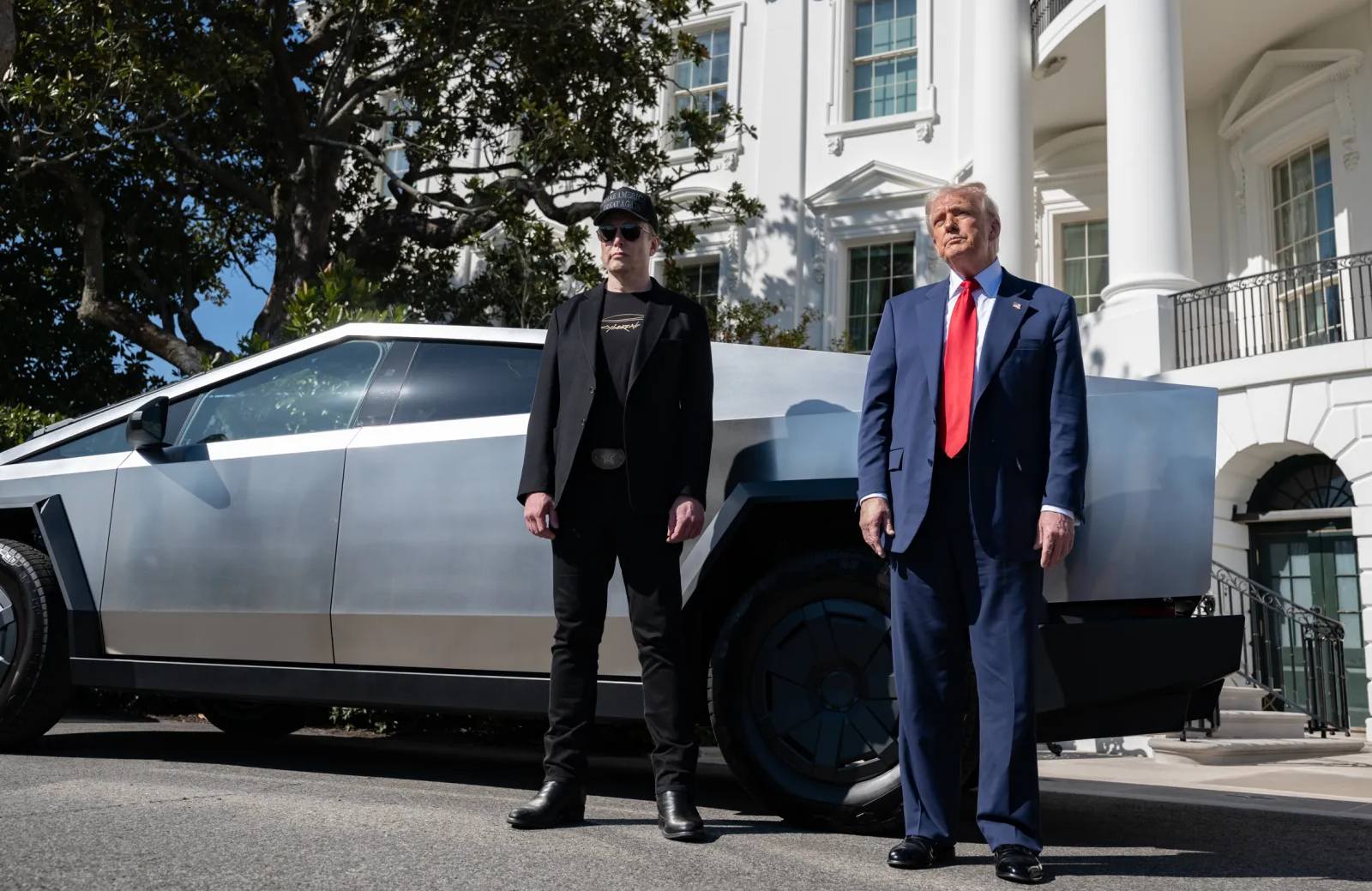 Autofabrikanten krijgen miljarden terug van Trump, jij niks