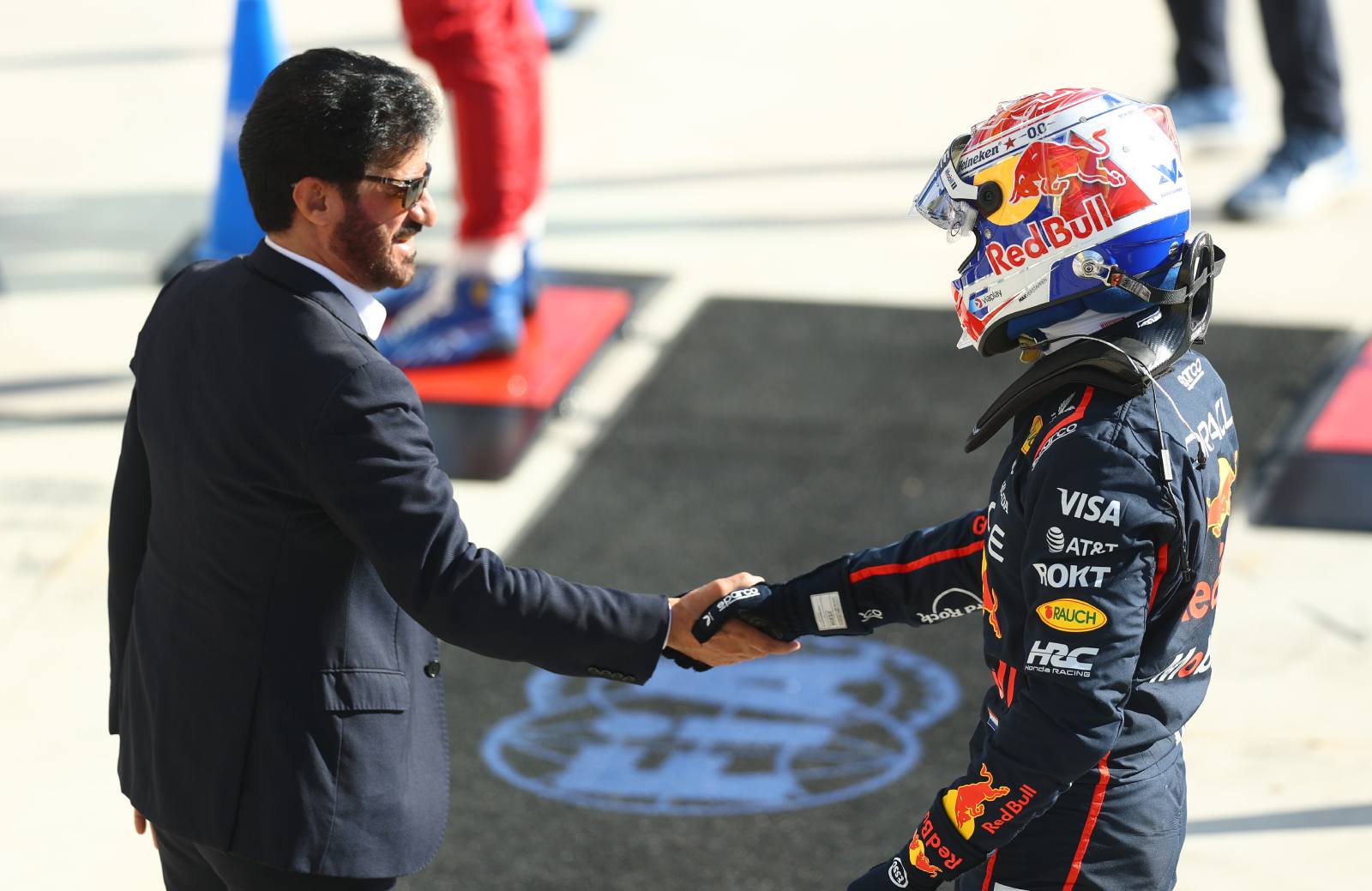 FIA-baas: ‘’De V8 in de F1 komt terug met minder elektrificatie’’