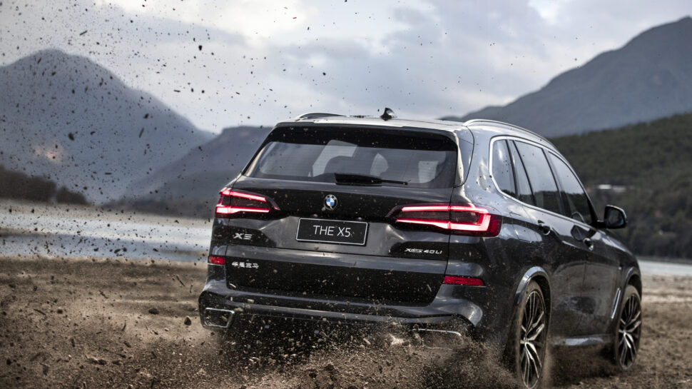 BMW begrijpt het en ontwikkelt een ladderframe voor een elektrisch offroad M-beest