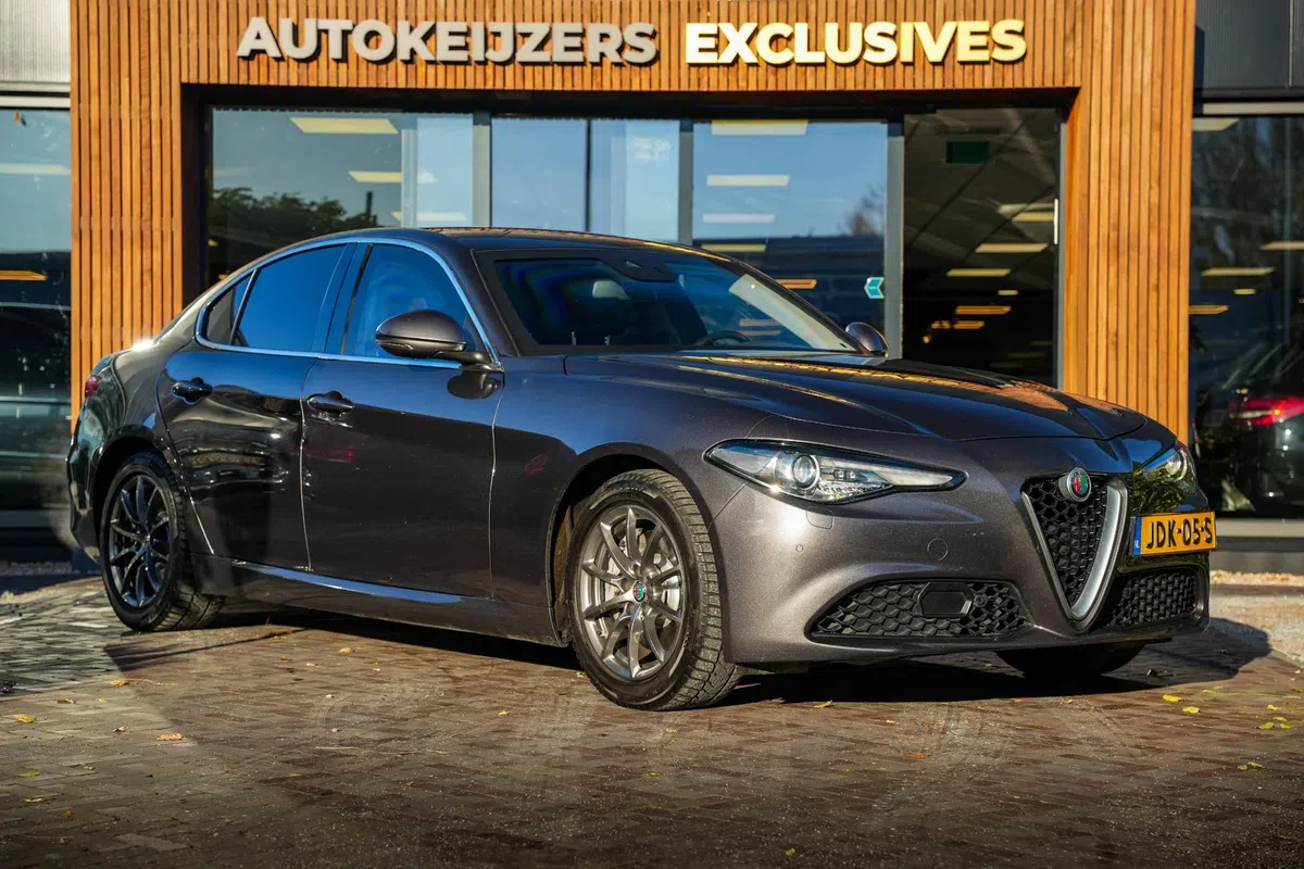 Uniek: koop een gepantserde Alfa Giulia op Marktplaats!