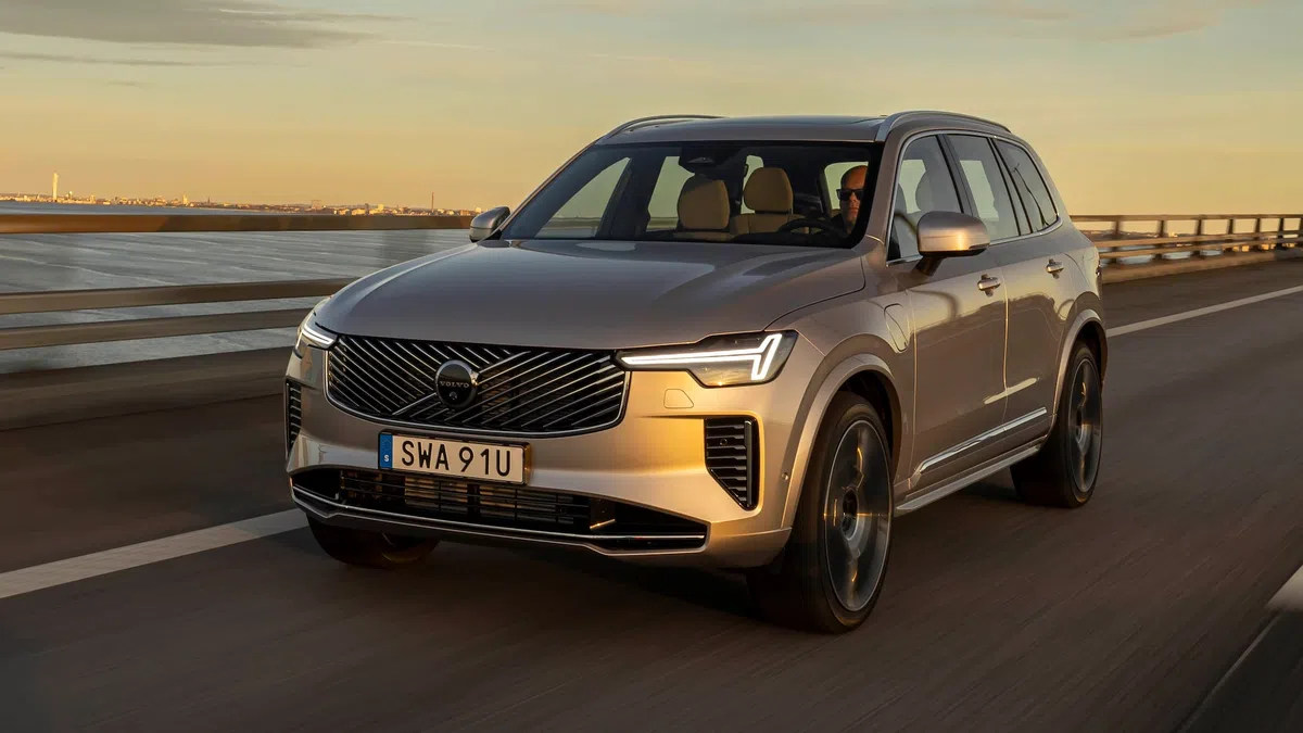 Volvo werkt aan SUV boven XC90, schrapt EX30 en denkt na over stationwagens