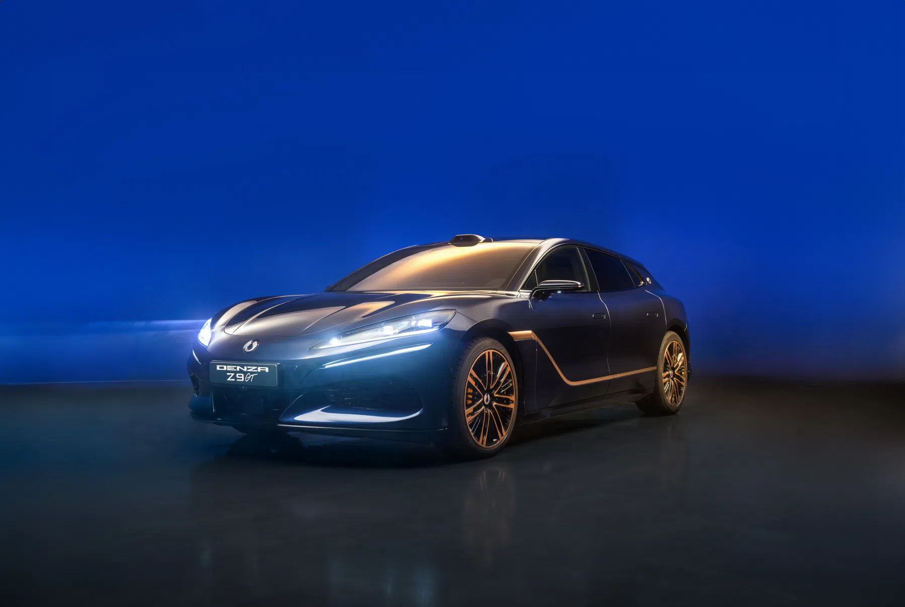 Deze Denza Chopart Z9GT verbergt wel iets heel aparts in het interieur