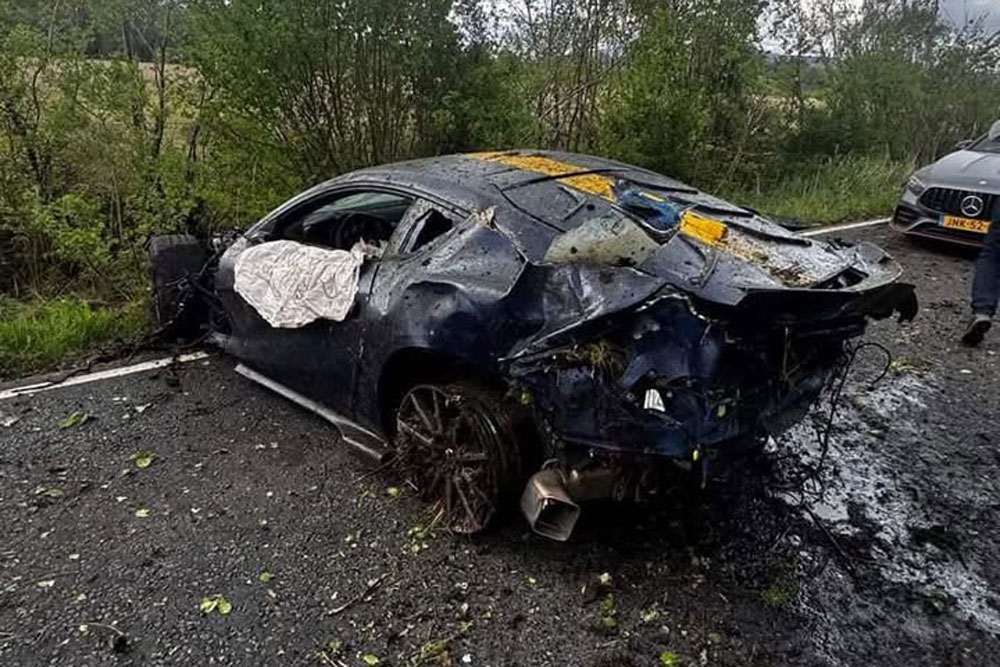 Bekende Nederlandse 812 Competizione is ongenadig hard gecrasht