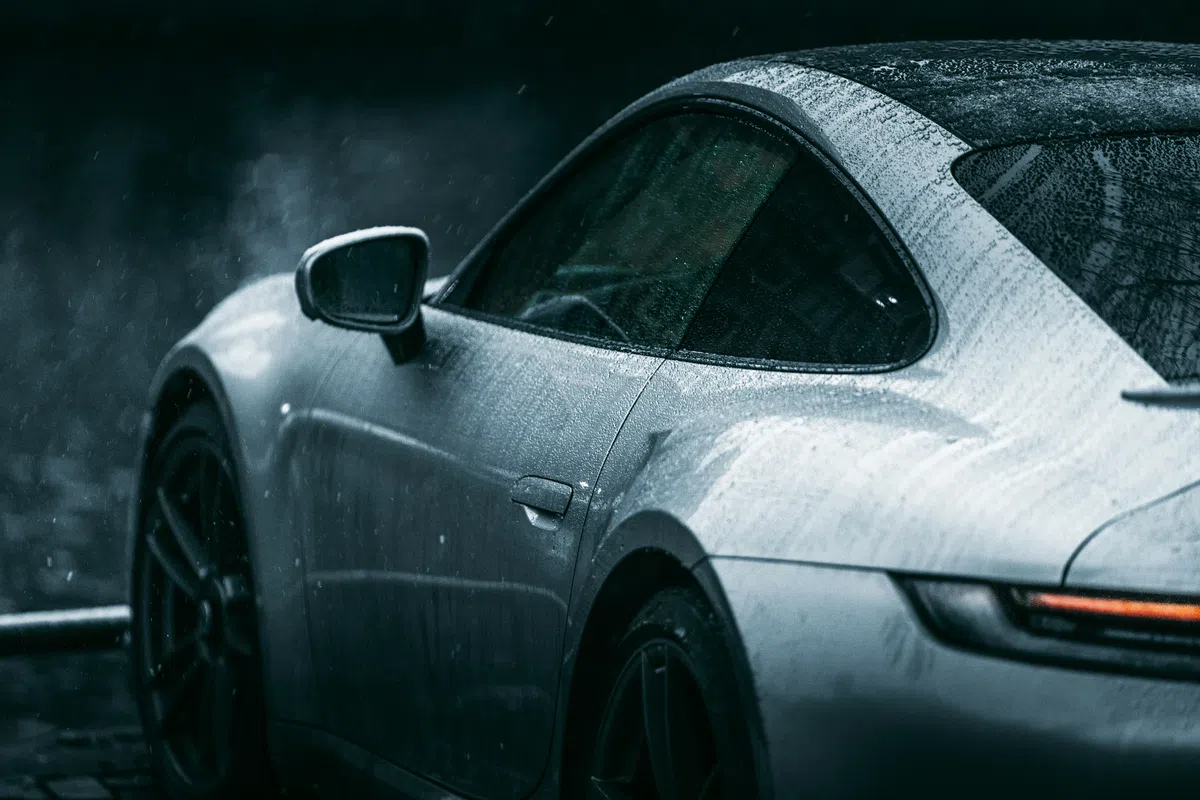 NEIN! Ze piekeren er bij Porsche niet over om hun klanten zoveel pijn te doen
