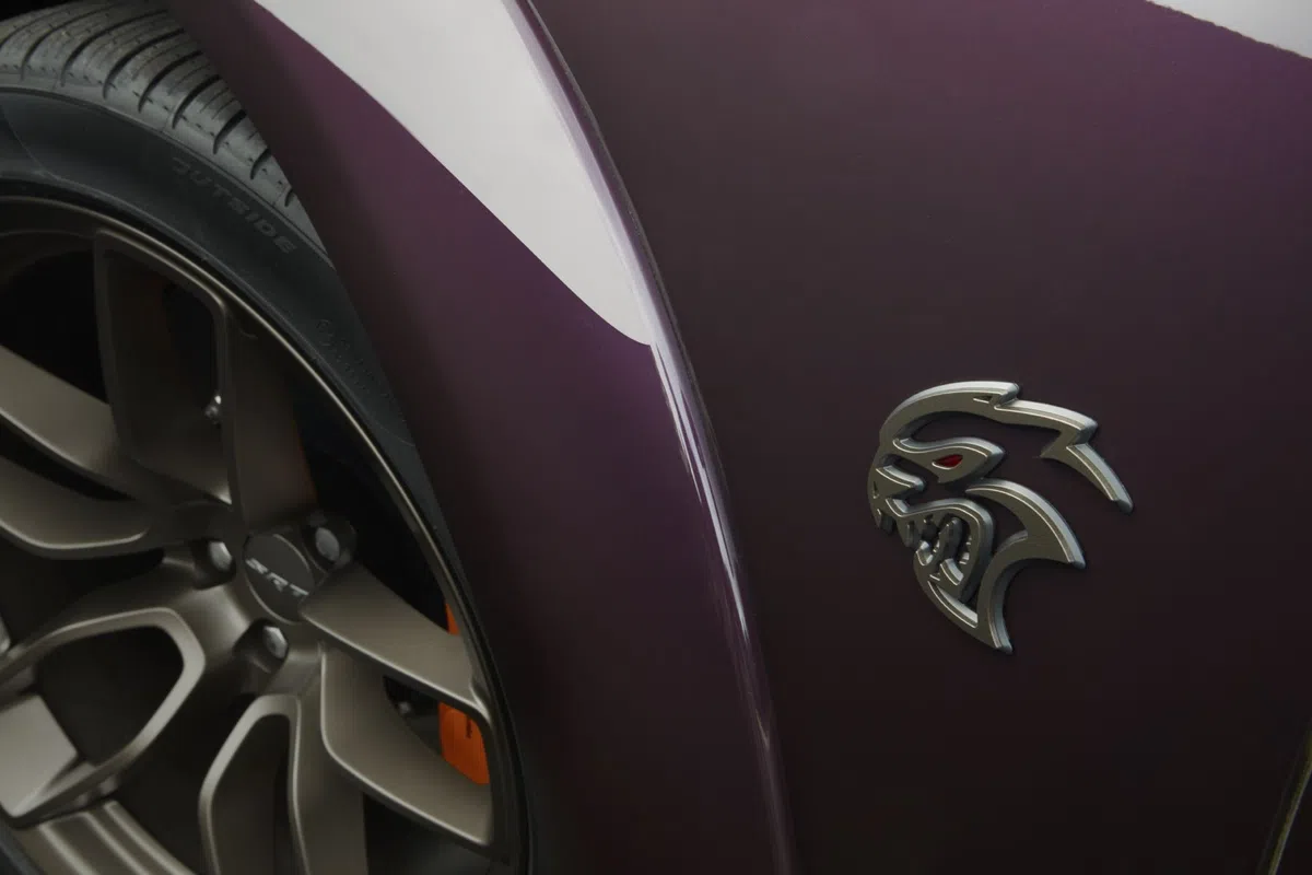 Yes: de meest gruwelijke sedan komt terug, met V8!