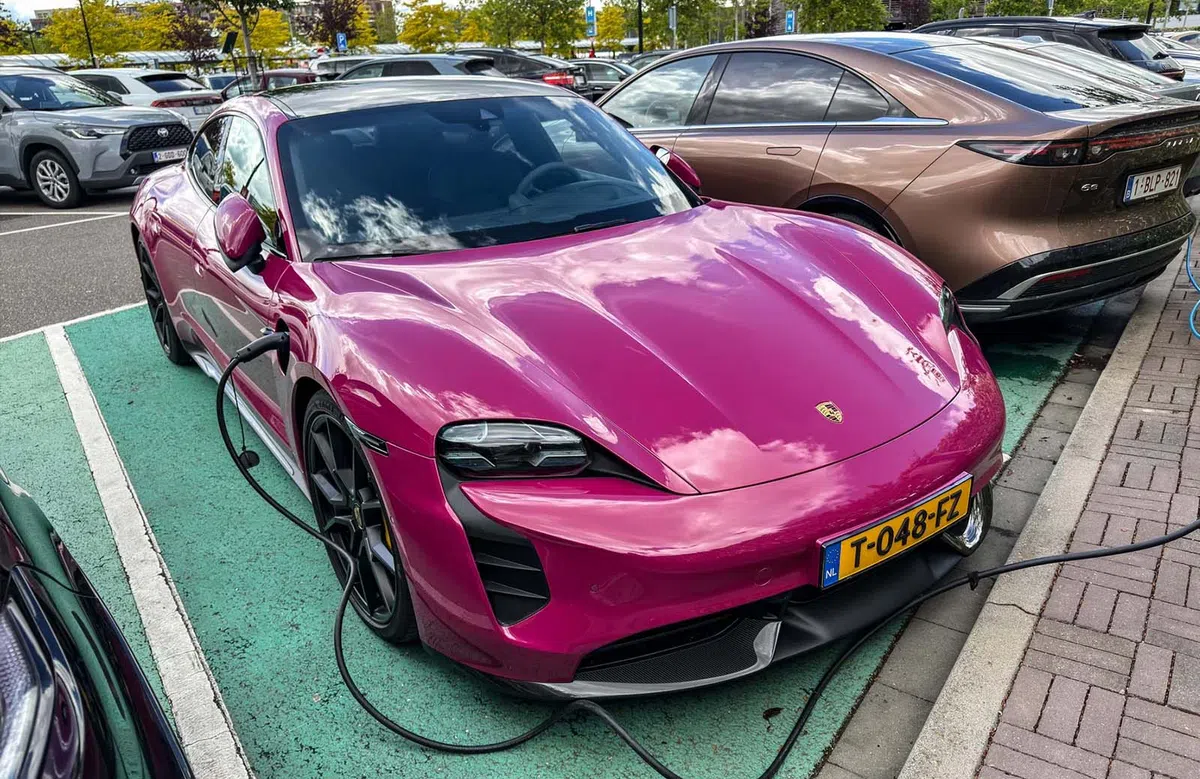 Blijf weg van deze attractieparken als je goedkoop wilt laden