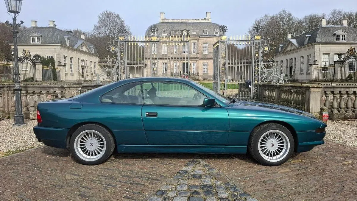 Pluk deze BMW 8 Serie in een fraaie kleur van Marktplaats