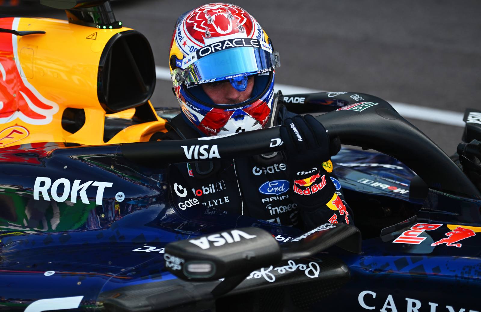 VIDEO: Drama voor Verstappen bij de start van de GP van Monaco!
