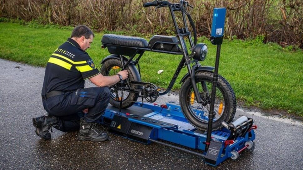 Fatbikers worden massaal op de bon geslingerd