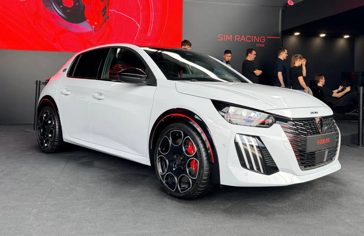 Dit is de Nederlandse prijs van de Peugeot e-208 GTi