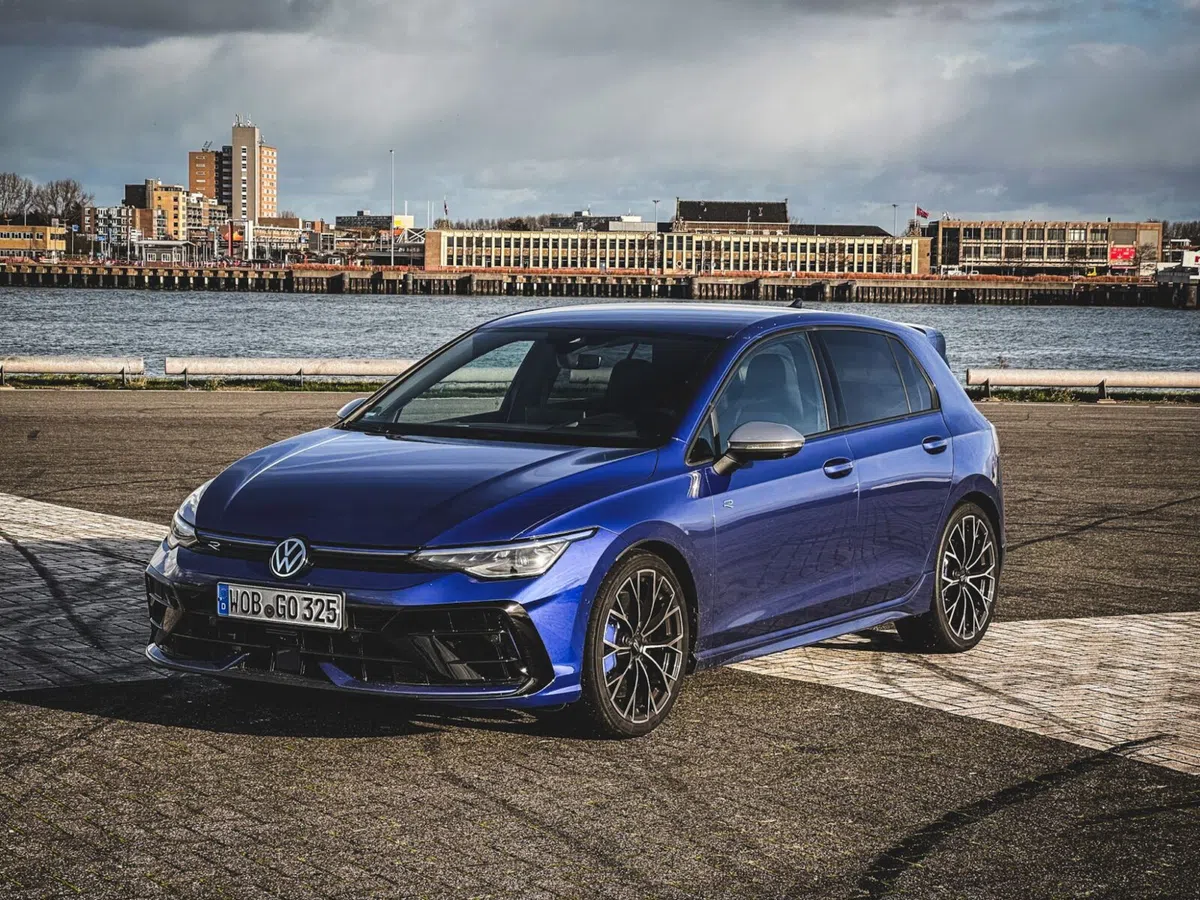 Waarom mensen blijven terugkomen voor een Golf R