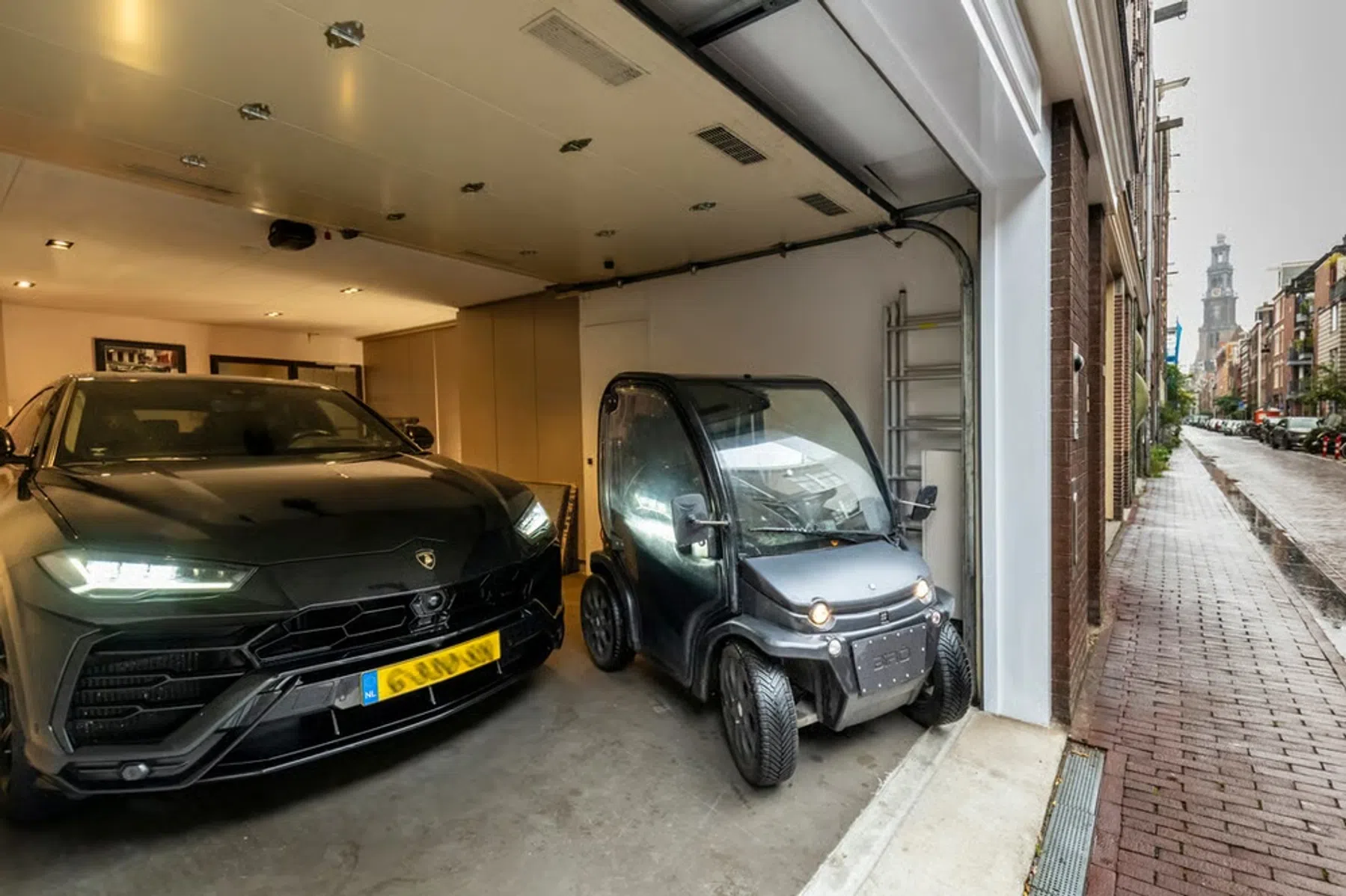 Dit parkeerplekje voor de Lamborghini Urus kost 4,4 miljoen