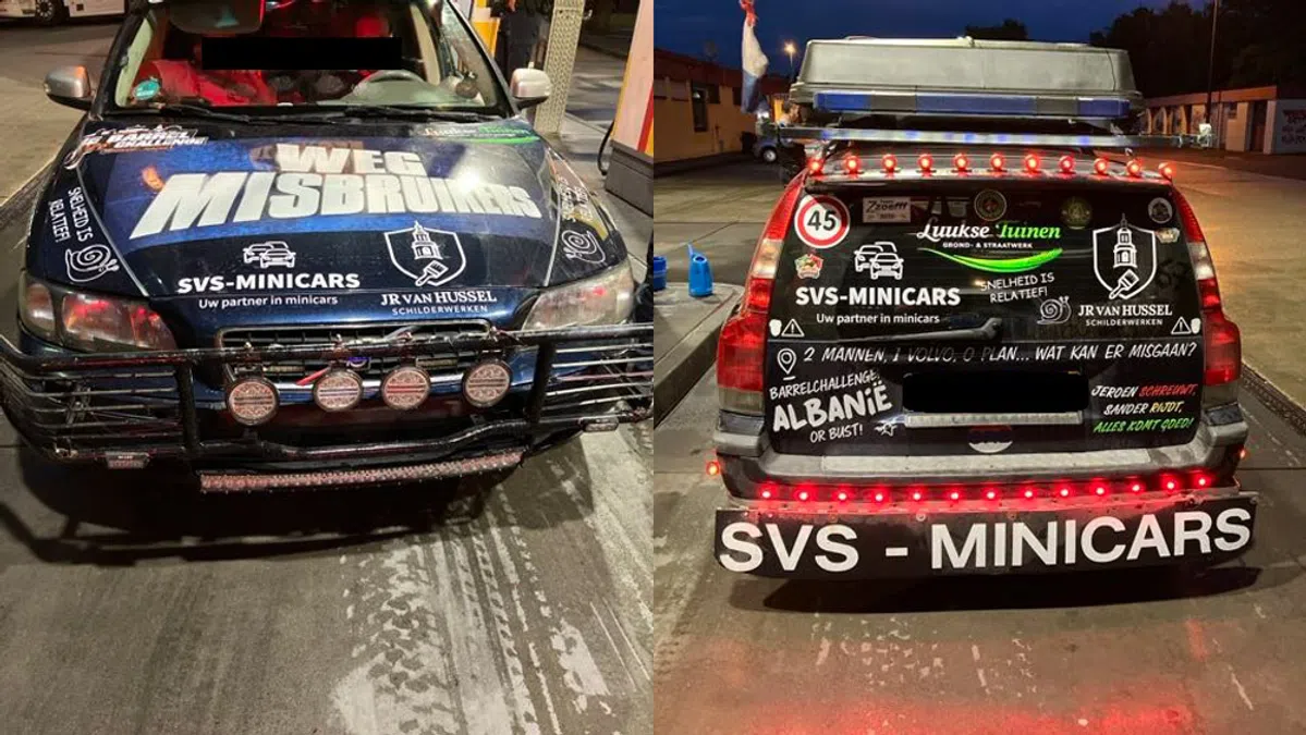 Nederlandse Volvo met zwaailichten wordt door Duitse politie van de weg gehaald