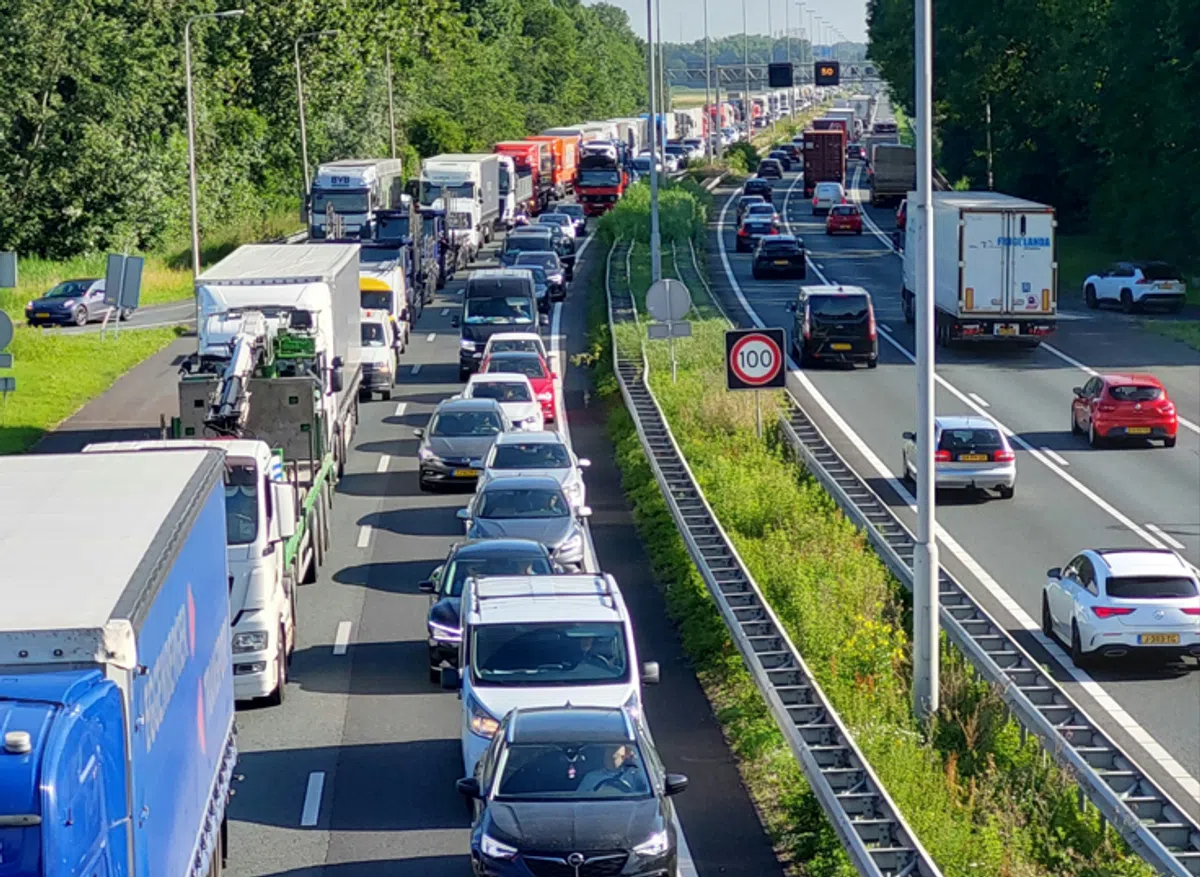 We krijgen morgen een pittige ochtendspits en dat komt door het OV