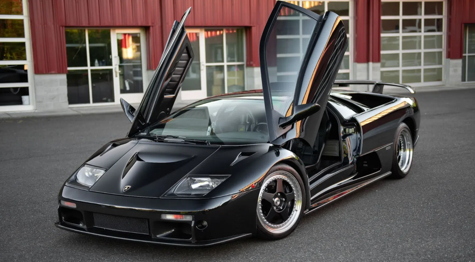 Eén van de zeldzaamste Lamborghini's ooit gaat onder de hamer