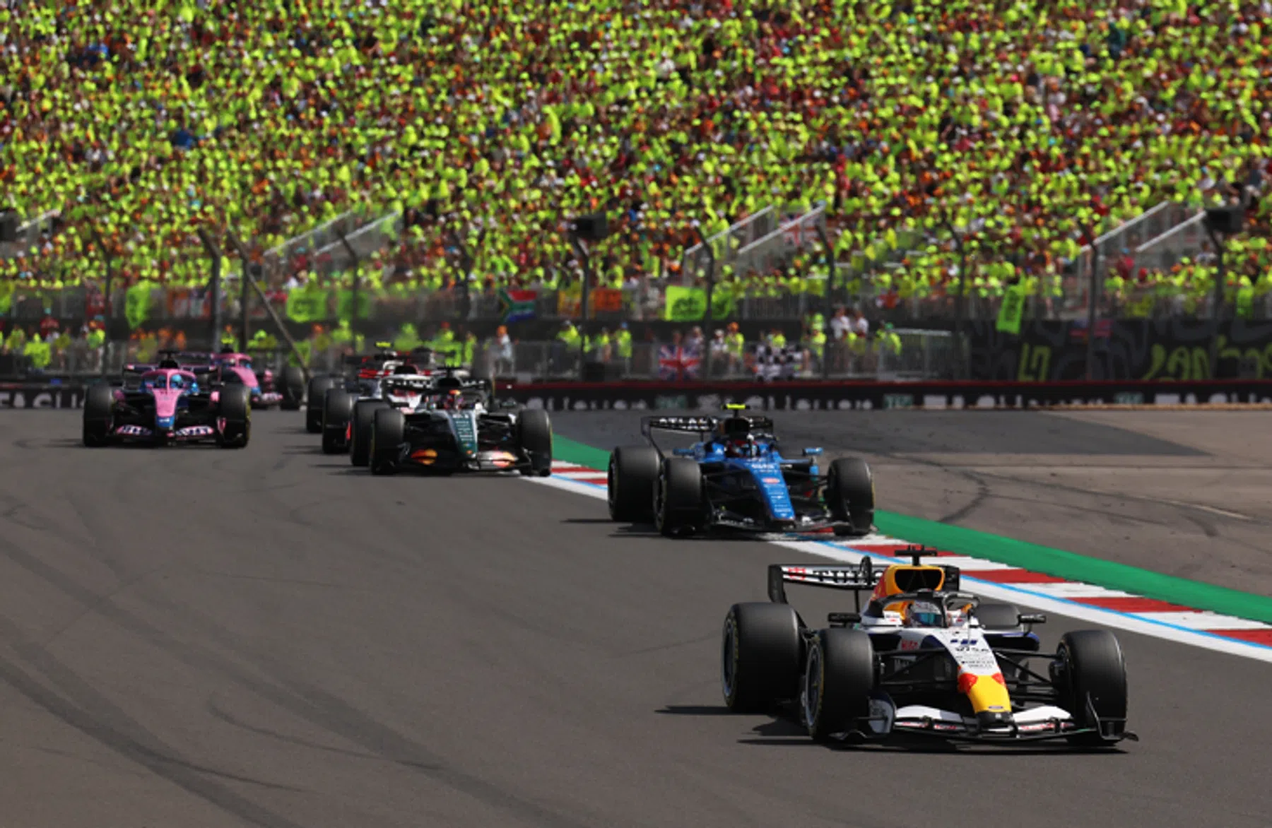 Dit grote probleem wil de F1 oplossen met V8-motoren