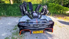Het Nederlandse wagenpark is weer een auto van € 1,3 miljoen rijker