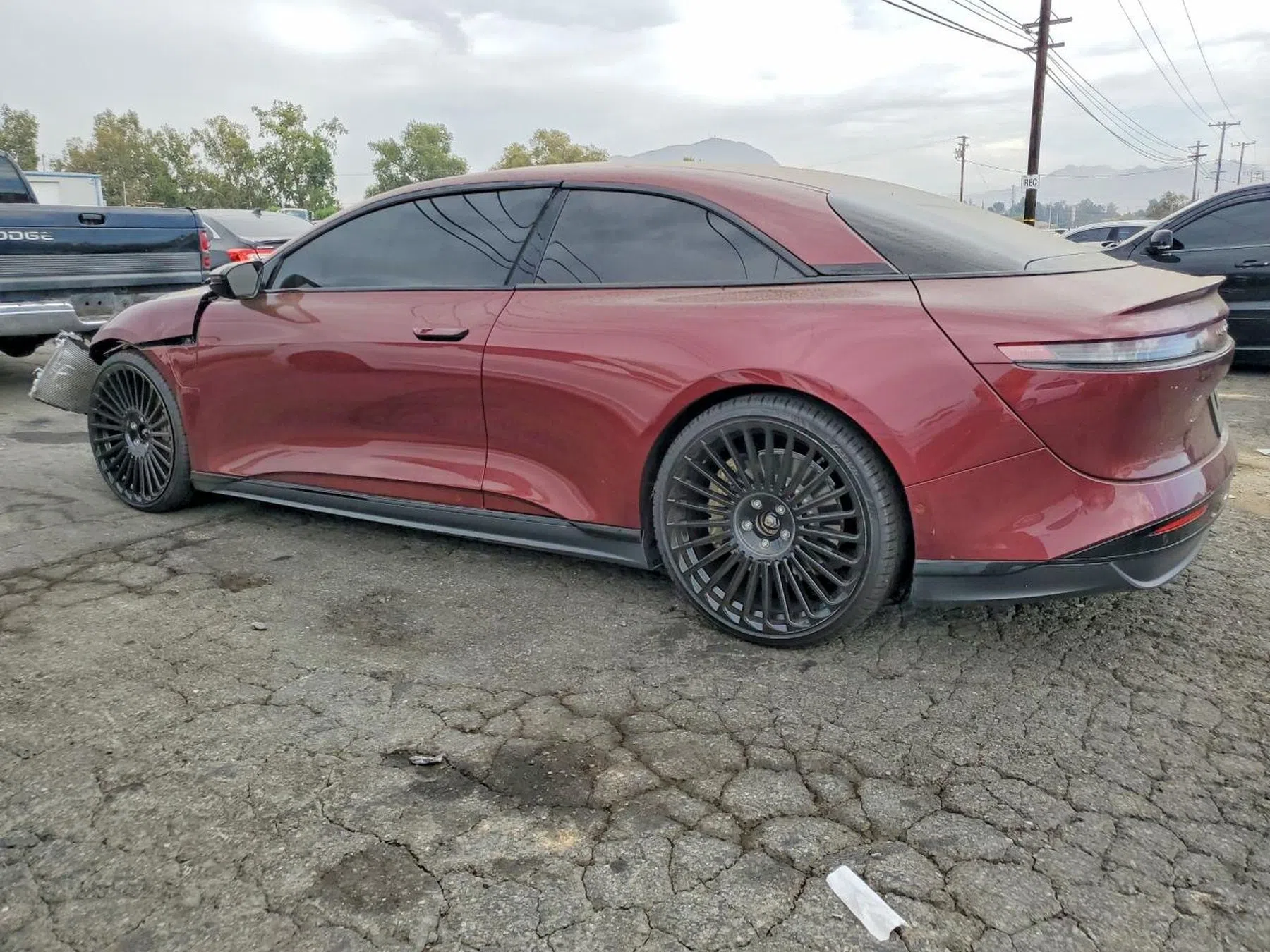 De enige Lucid coupé ter wereld voor Shaquille O'Neal is flink stuk