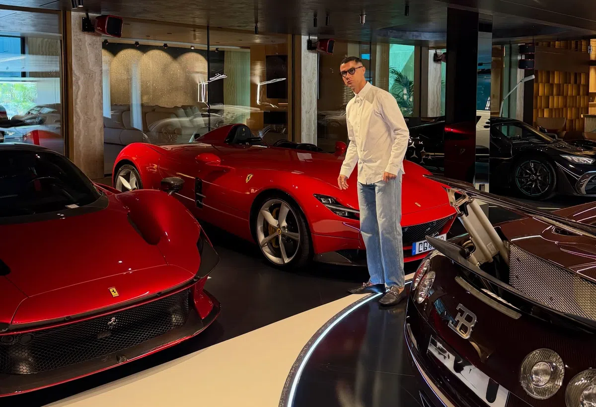 Ronaldo koopt hypercars alsof het sneakers zijn