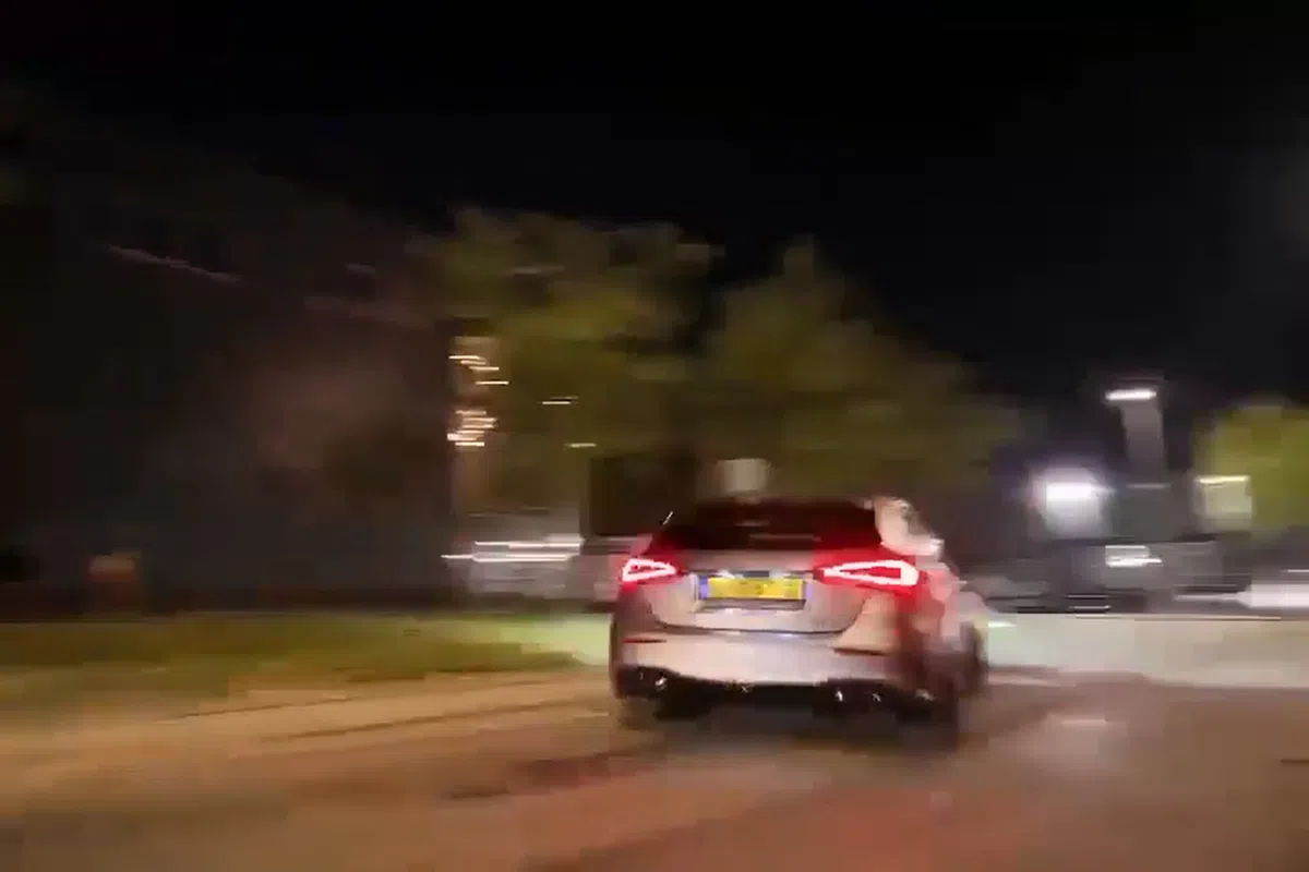Au: A45 AMG crasht tijdens verlaten meeting in Amsterdam