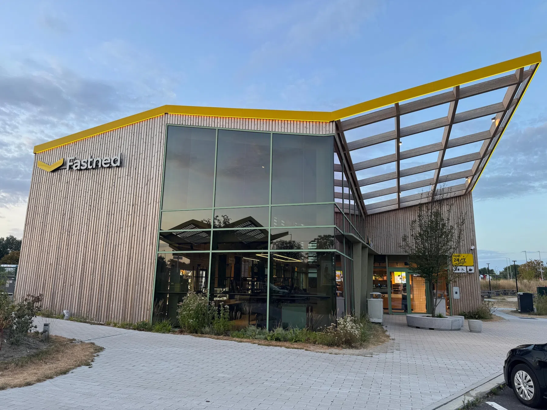 Fastned Gentbrugge getest: is dit echt de ideale laadstop?