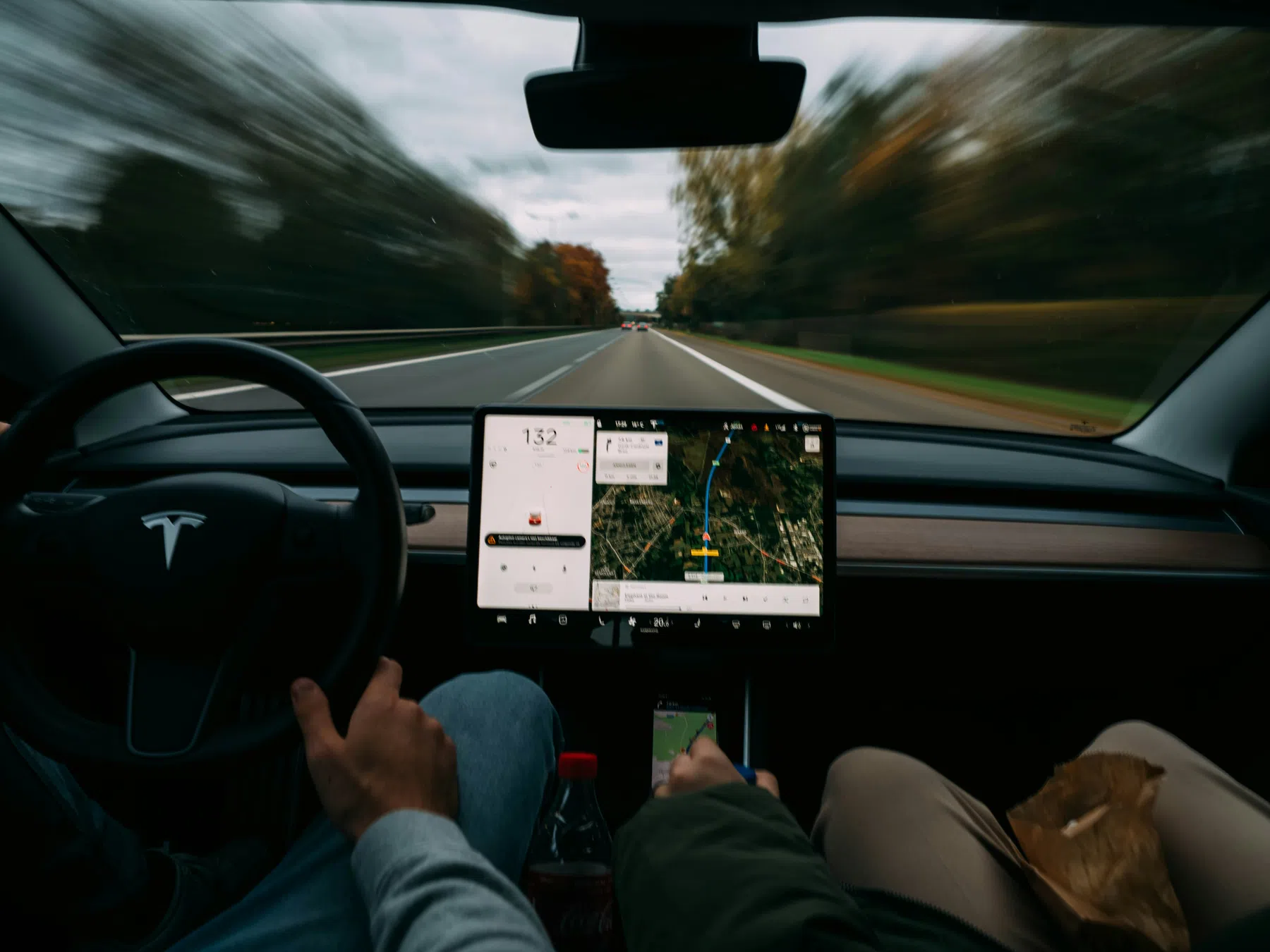 Er komen niet 1, maar 2 Tesla Roadsters en één ervan kost meer dan een miljoen