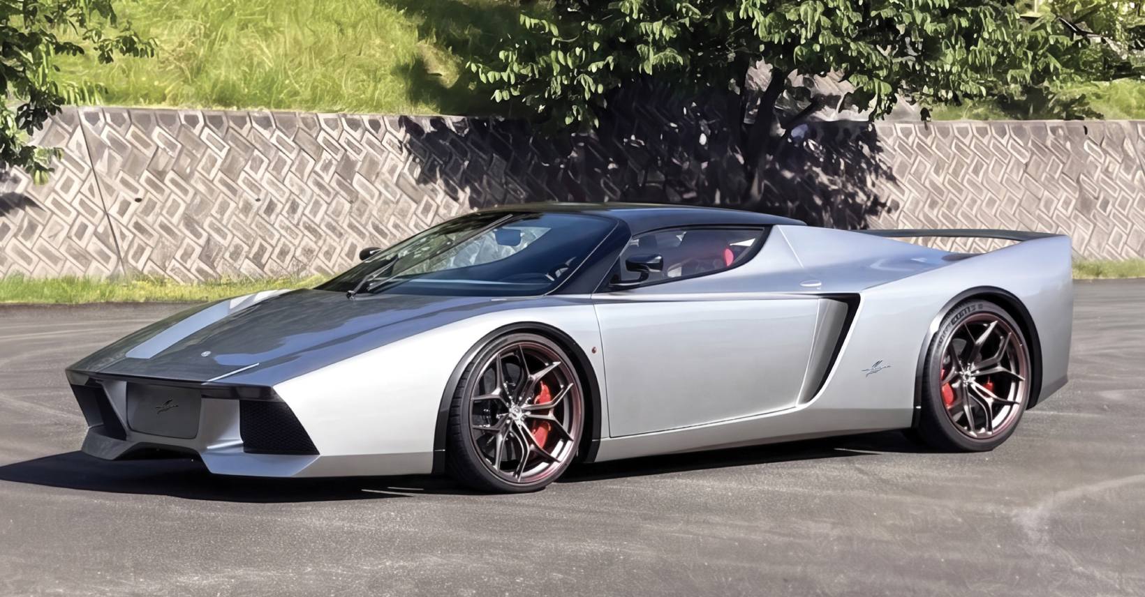 Ferrari Enzo-ontwerper bouwt deze V12-hypercar met open handbak! 
