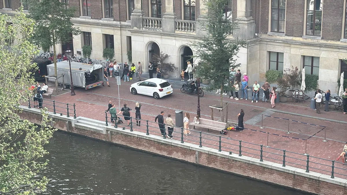Gespot: Max Verstappen op de gracht