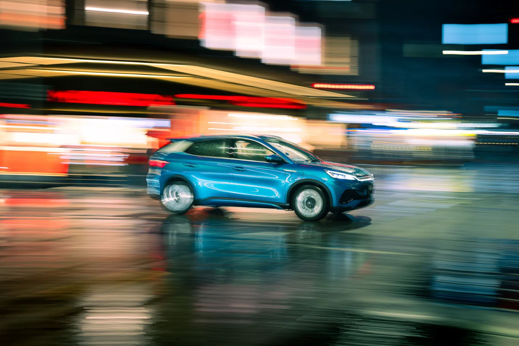 Dealers blijven maanden zitten met onbetaalde megafacturen van Chinese autobouwers