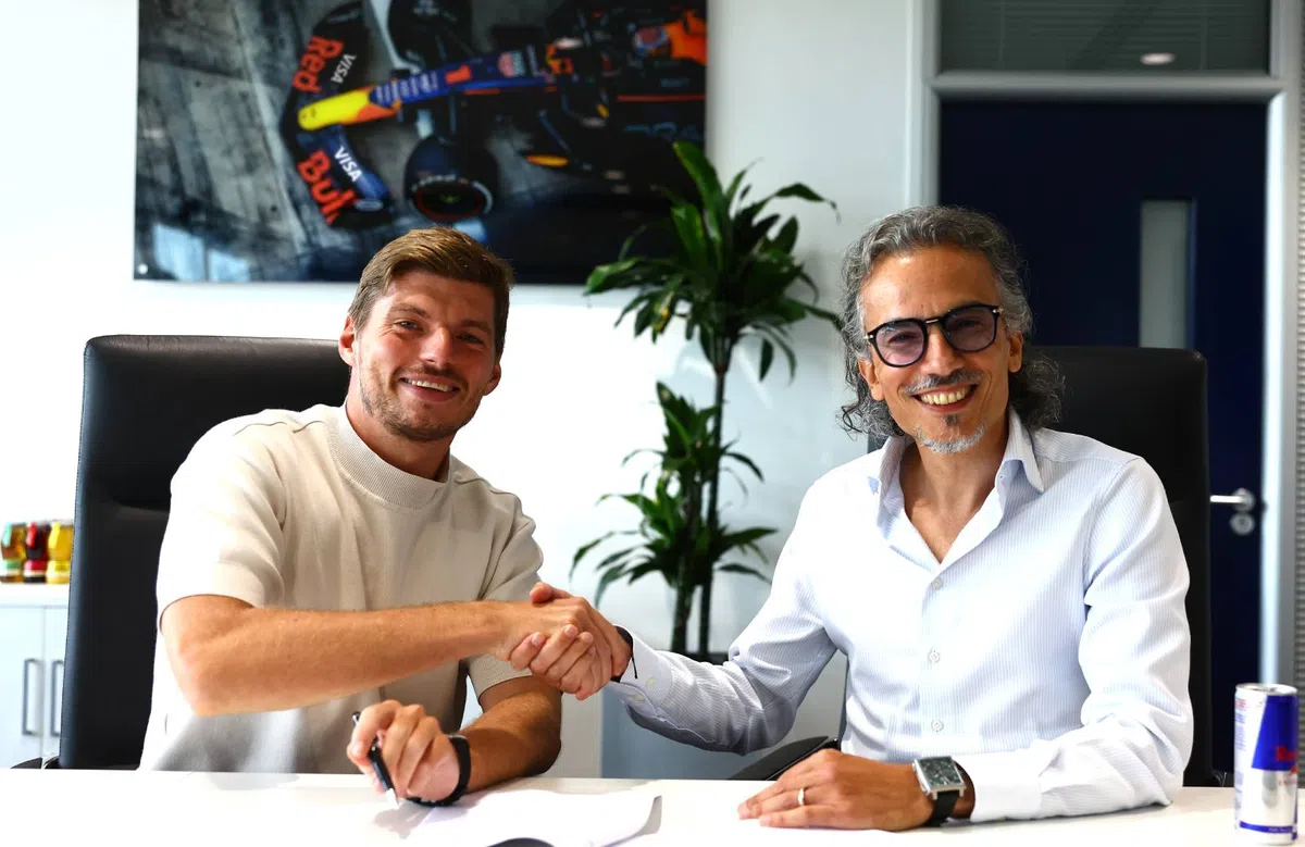 VIDEO: Max Verstappen reageert op contractverlenging bij Red Bull