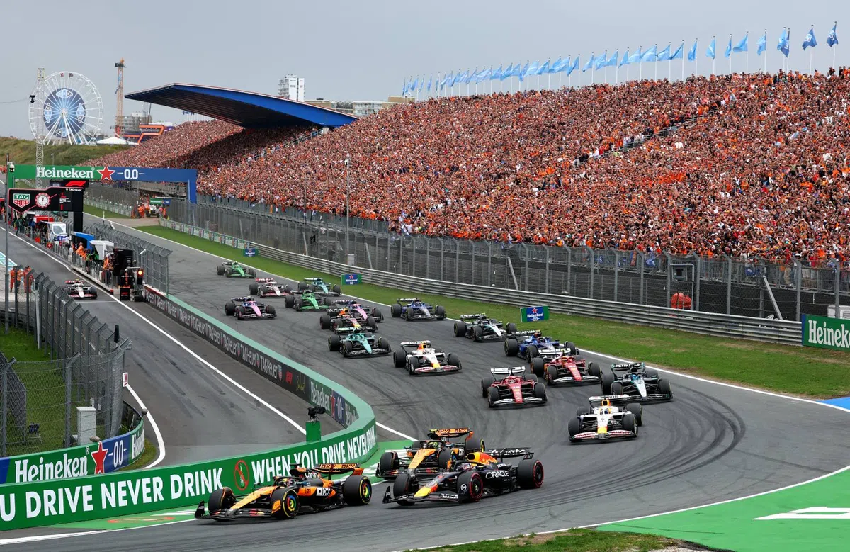 Waar slapen coureurs eigenlijk tijdens de Dutch GP?