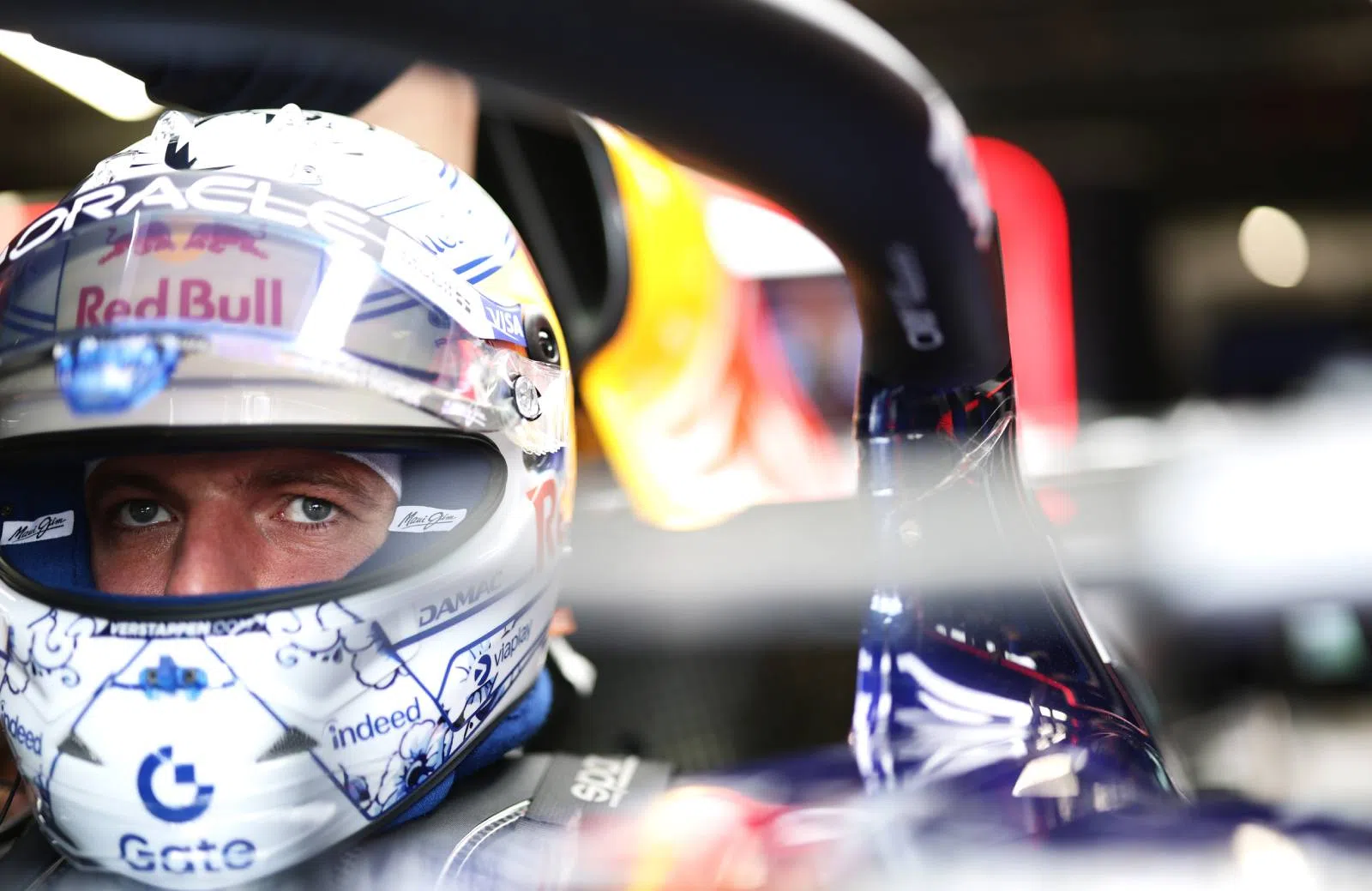 BREEK: Verstappen crasht bikkelhard uit de Dutch GP!