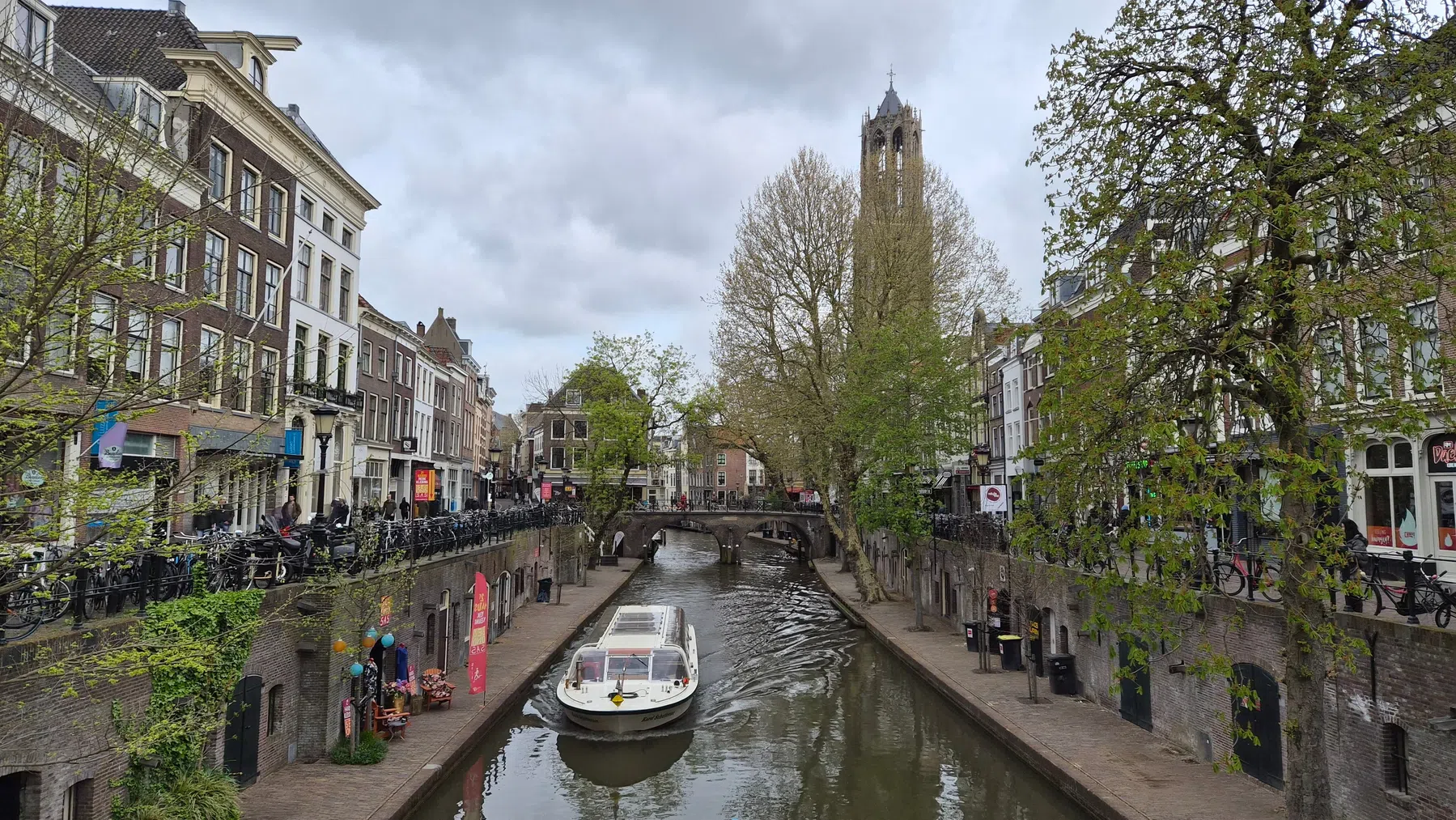Blijf weg uit Utrecht! Ik herhaal: blijf weg!