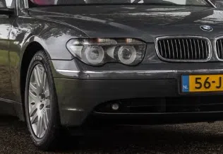 Deze V8-limousine op Marktplaats zit bomvol luxe en kost bijna niks