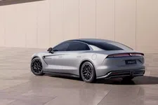 Thumbnail for article: BYD deed 30.000 km met een EV in 9 dagen, maar er klopt iets niet
