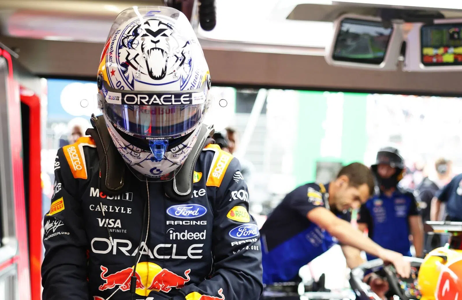 Verstappen-fans opgelet: Zandvoort-racepak van Max Verstappen kan van jou zijn! 
